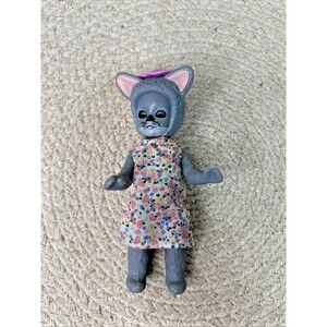 McDonalds 5” Madam Alexander Doll Wendy The Big Bad Wolf Gray Cat